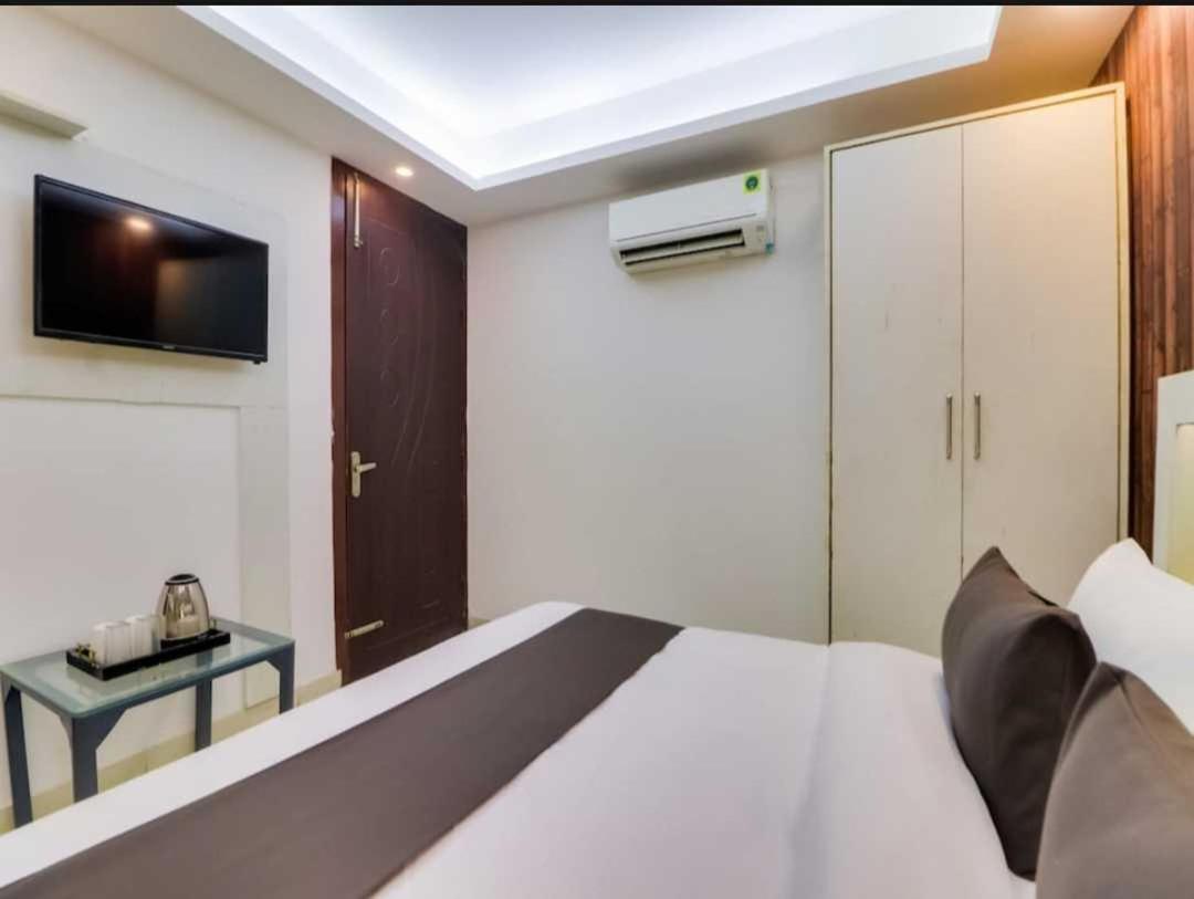 Hotel O Galaxy Stay New Delhi Ngoại thất bức ảnh