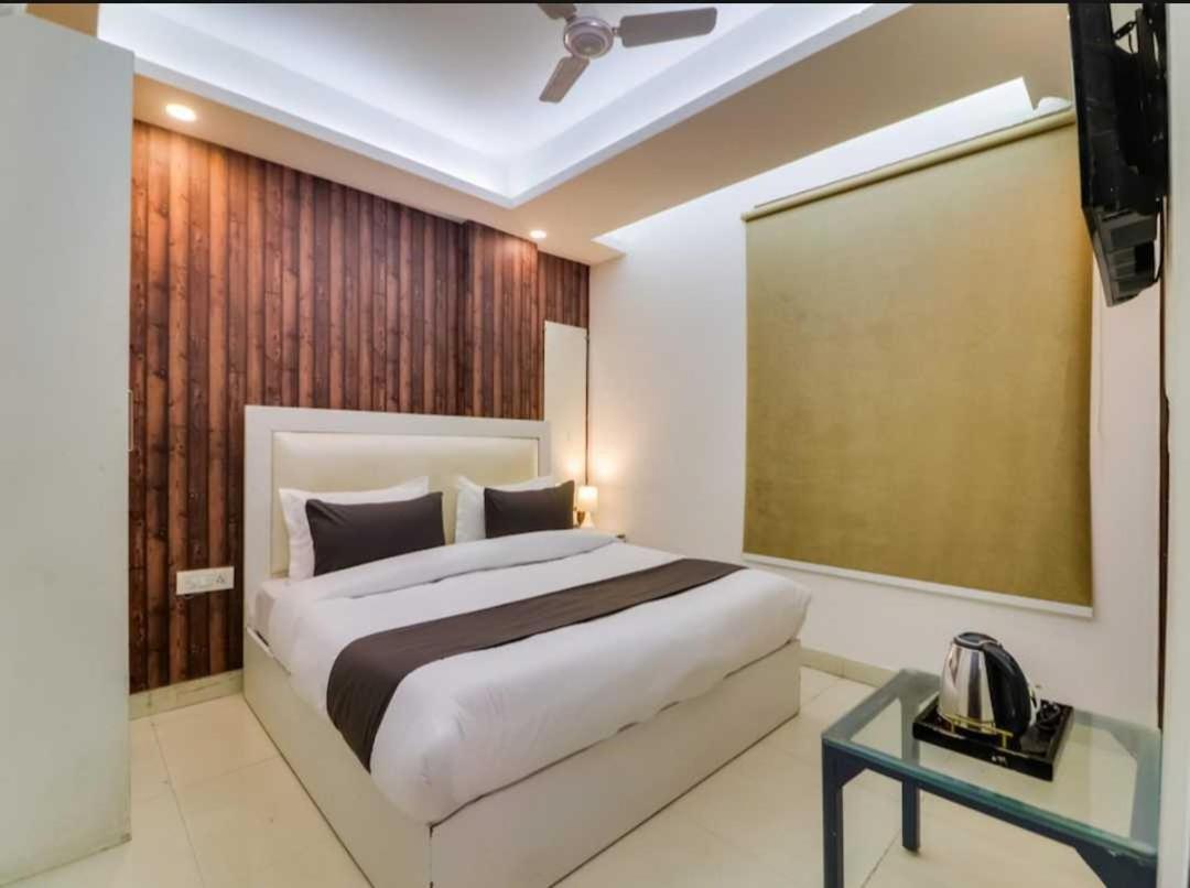 Hotel O Galaxy Stay New Delhi Ngoại thất bức ảnh